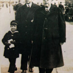 Ellenbogen family walk.